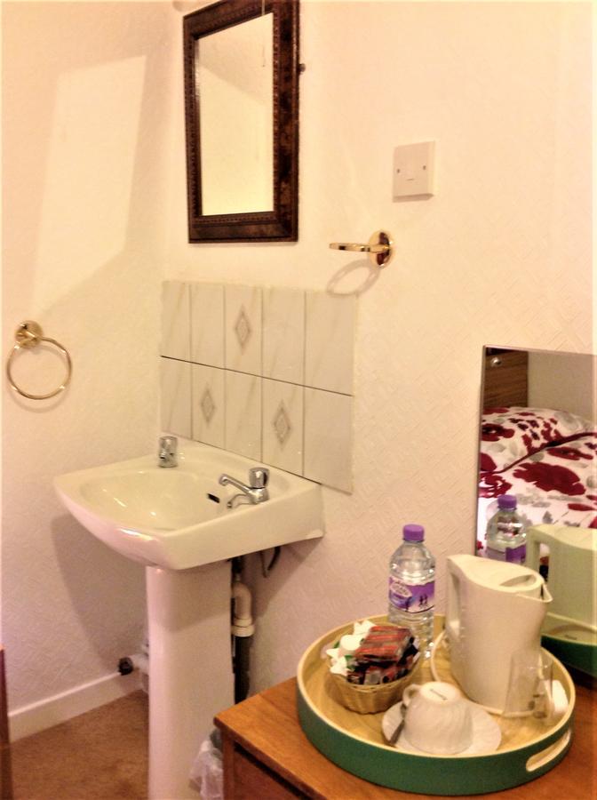 Antrim Guest House Aberdeen Room photo